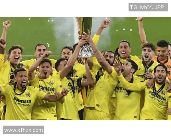 欧联杯决赛曼联对阵强敌全力以赴争夺荣耀之战